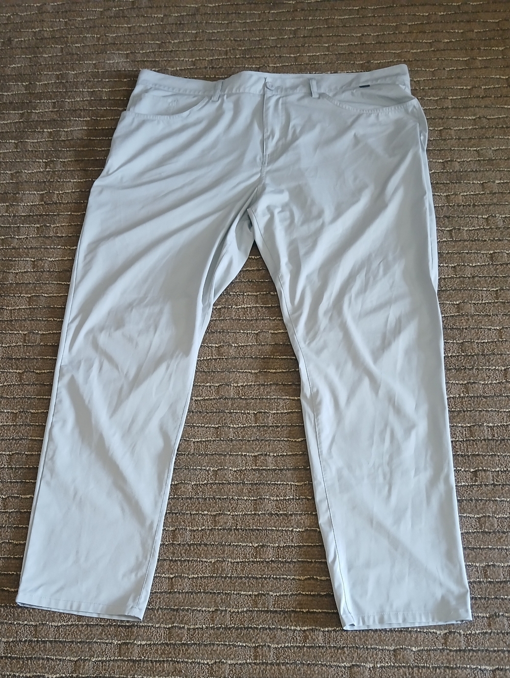 Travis Mathew Flat Front Gray Chino Golf Pants Men's Size 42 X 32